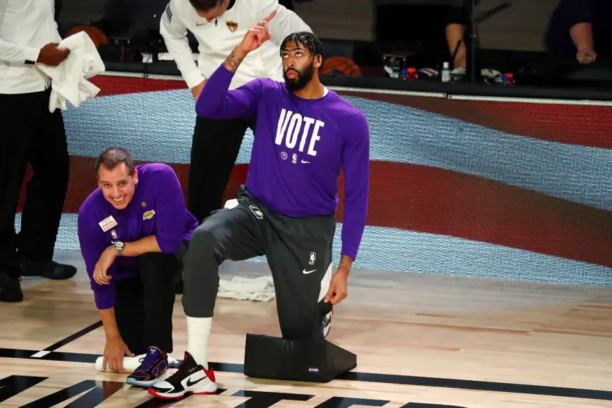 NBA'de şampiyon Los Angeles Lakers 9