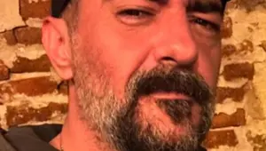 Ünlü oyuncu trafik kazası geçirdi