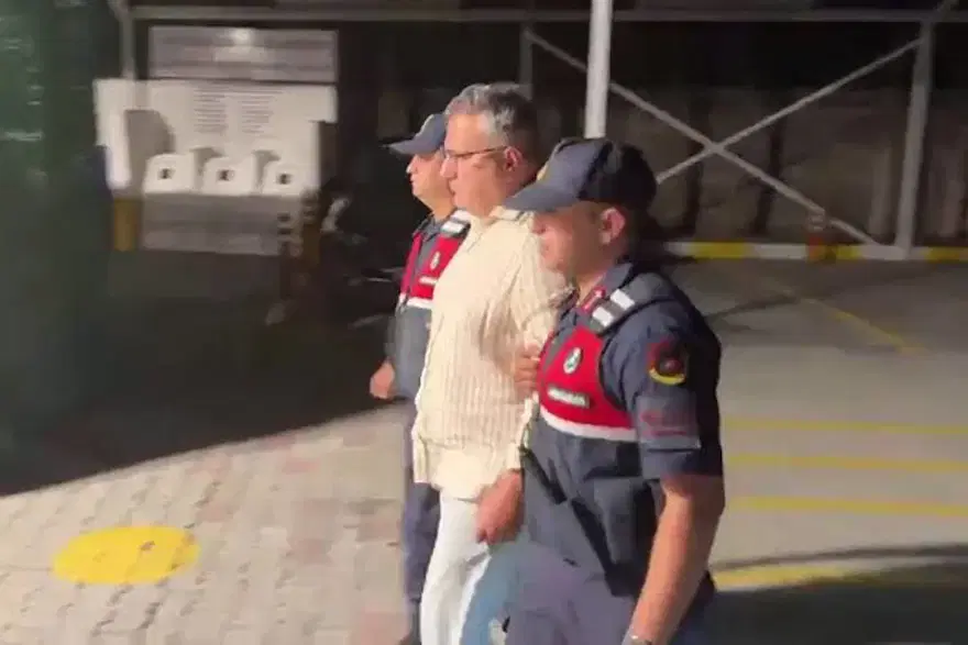 CEM KÜÇÜK NEDEN TUTUKLU? 1