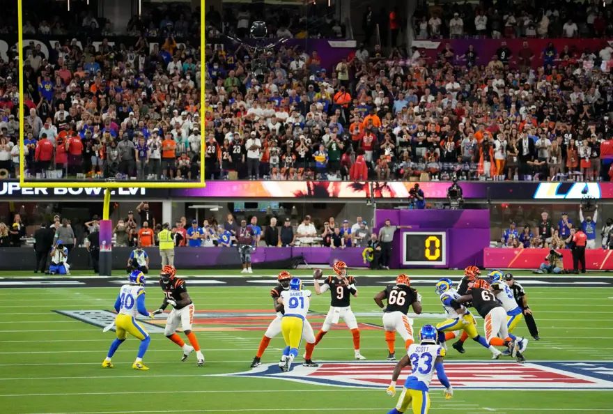 Los Angeles Rams Super Bowl'da şampiyon 2