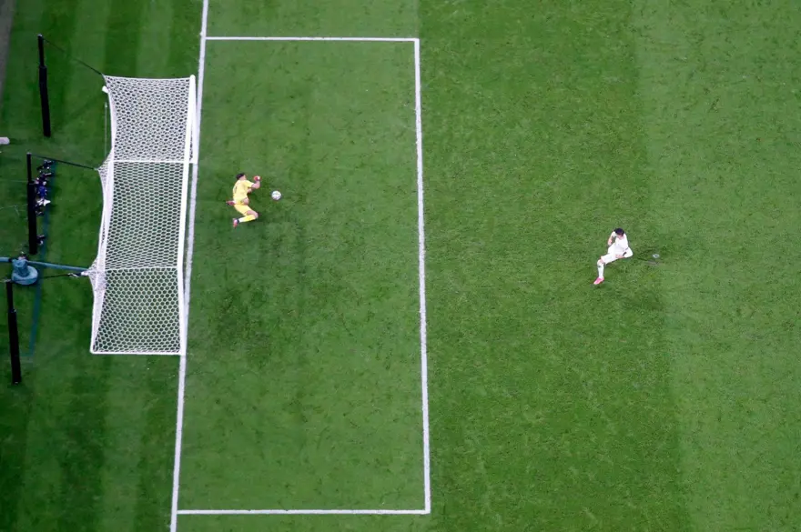 EURO 2020'nin en iyi oyuncusu Donnarumma 6
