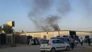 Libya'daki darbeci Hafter güçleri Zaviye kentini bombaladı: 2 ölü