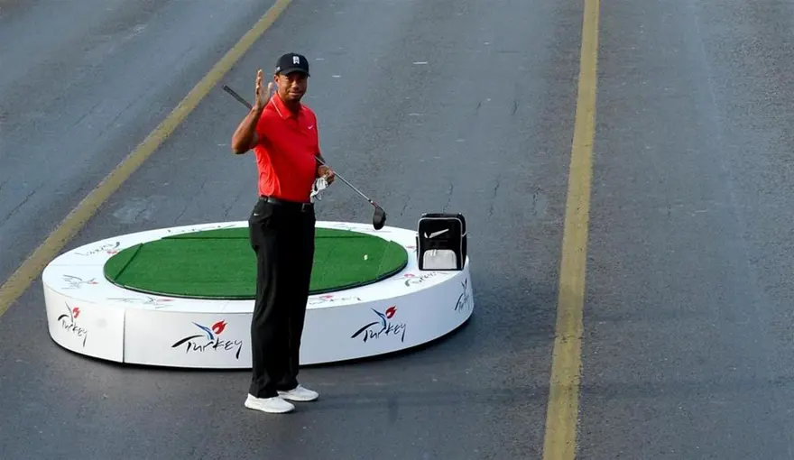 Tiger Woods'tan tarihi atış 5