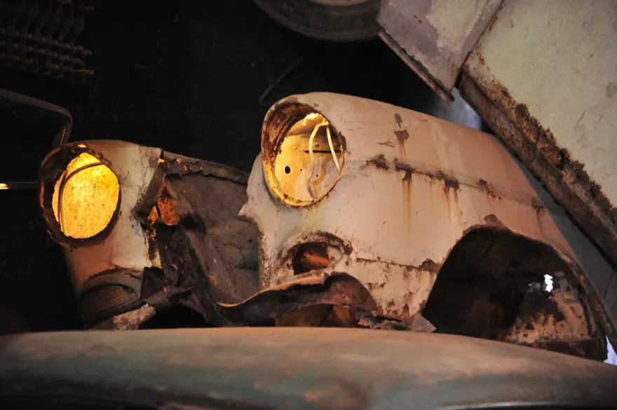 12 KLASİK OTOMOBİL DE KOLEKSİYONDA 3
