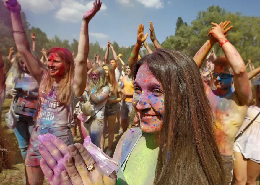 Kiev'de Holi Festivali 13
