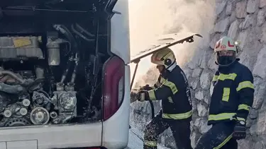 Denizli'de yolcu otobüsünde yangın