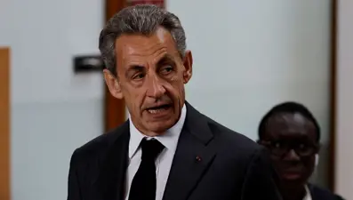 Fransa'nın eski cumhurbaşkanı Sarkozy suçlu bulundu: 5 yıl hapis cezası verildi