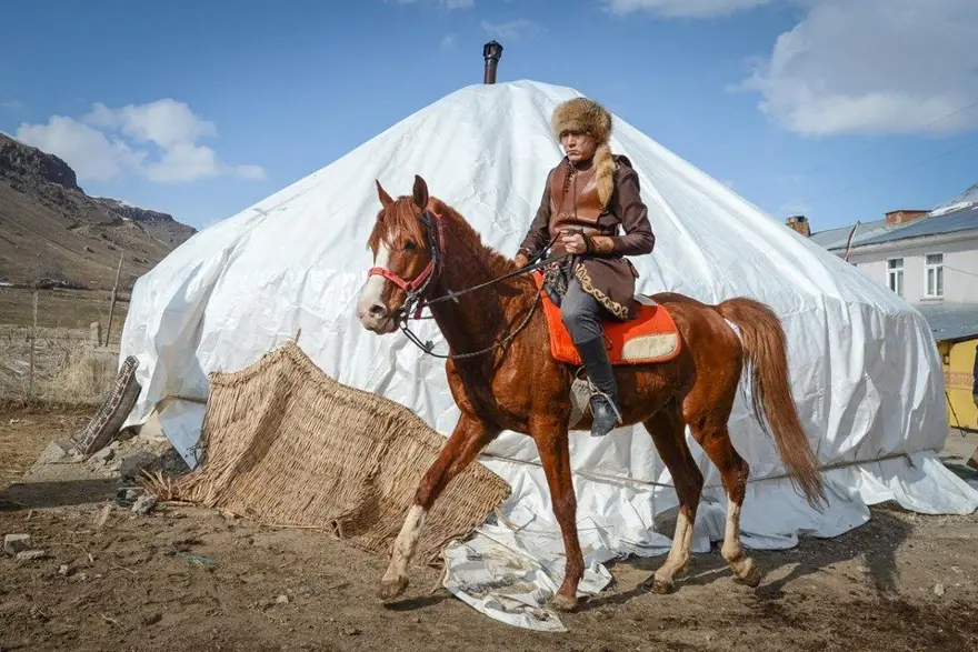 kırgız türkleri, ulupamir köyü, van ulupamir, kökbörü oyunu, en eski türk savaş oyunu 4