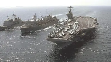 Katar ve İngiltere'den ortak deniz tatbikatı