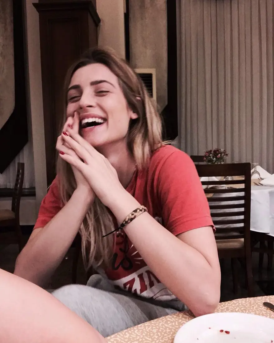 Survivor Yağmur kimdir? (Yağmur Banda) 9