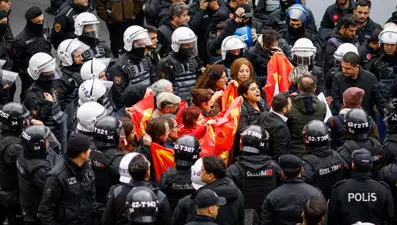 İstanbul'da 1 Mayıs gözaltıları: 36 kişi adliyeye sevk edildi