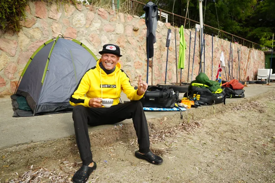 Türkiye'den İsveç'e yüzmek istiyor, her sabah "gitmek zorunda mıyım?" diye soruyor 9