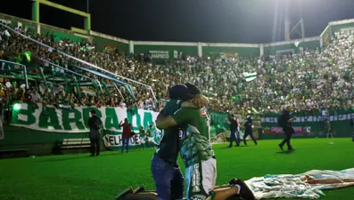 Uçak kazasıyla gündeme gelmişlerdi; Yeniden zirveye çıktılar