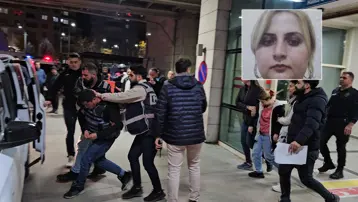 İki çocuk annesi komşusunu bahis borcu için öldürüp altınlarını çaldı