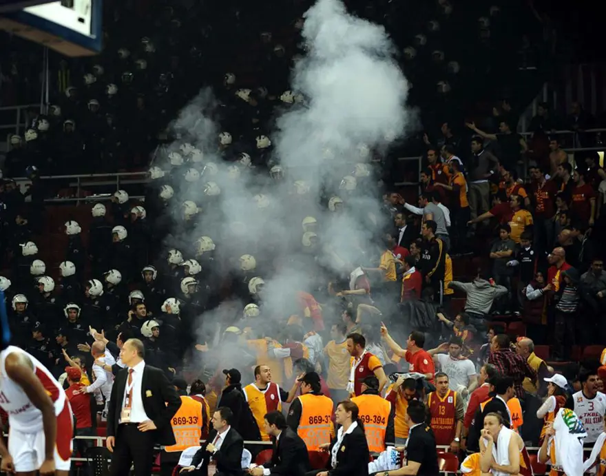 Derbi değil savaş 6 Derbi değil savaş 6