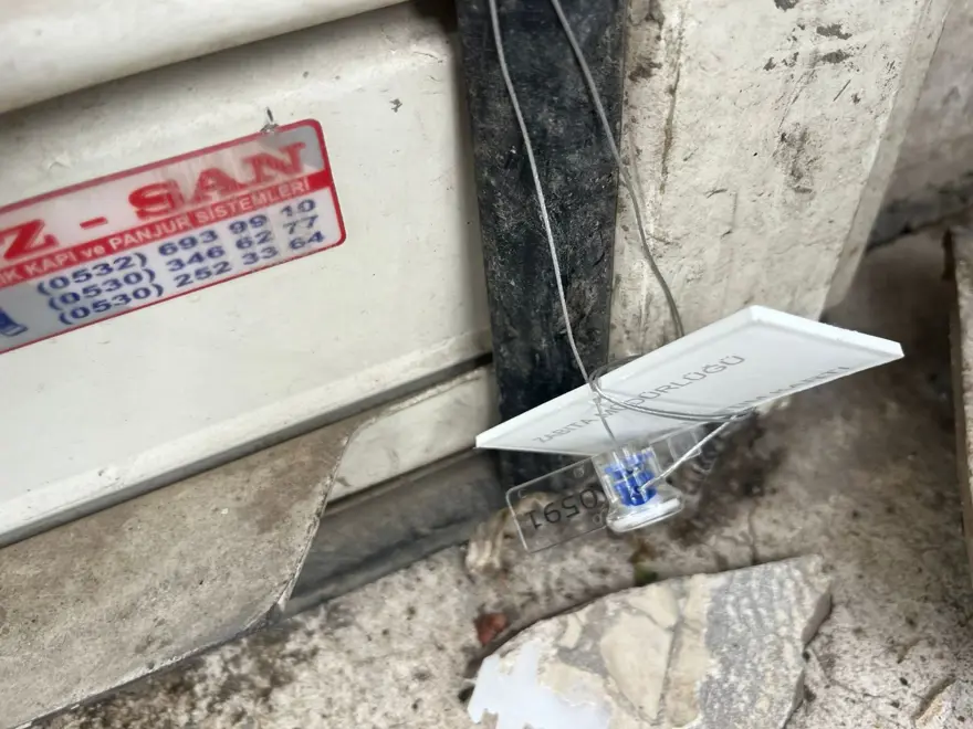 Tarihi geçmiş tonlarca eti yedireceklerdi: Yemek fabrikası mühürlendi 1 Tarihi geçmiş tonlarca eti yedireceklerdi: Yemek fabrikası mühürlendi 1