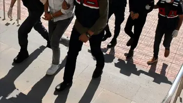 40 askere FETÖ'den gözaltı kararı