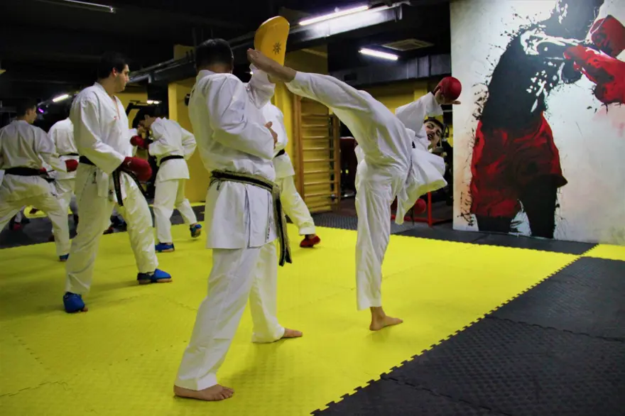 Kundakta başladığı sporda tarih yazdı 6