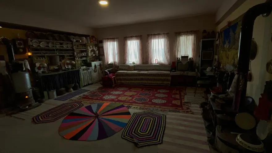 59 yıldır klasik otomobil ve eşya biriktiriyor: Bursa'daki evini müzeye çevirdi 18