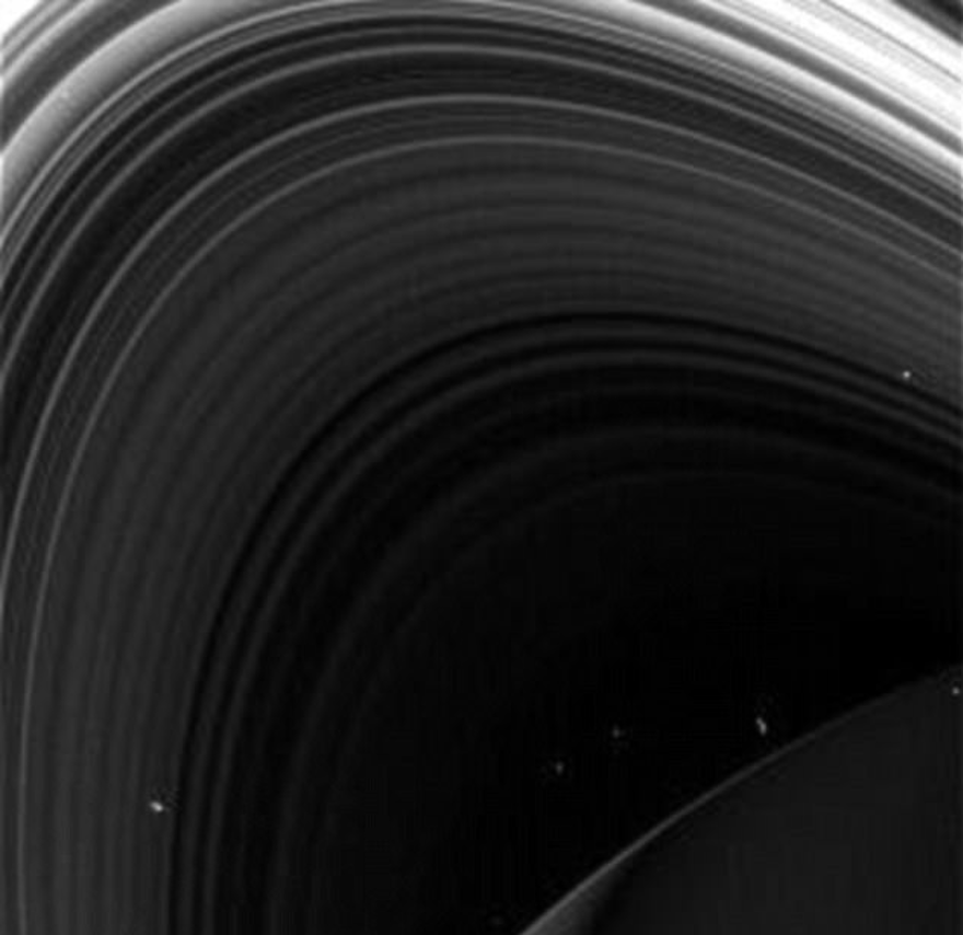 NASA yeni Satürn fotoğraflarını yayınladı 1