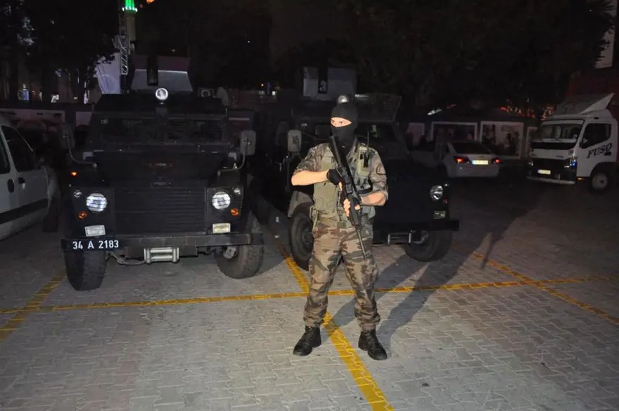 Bağcılar'da geniş çaplı operasyon 8