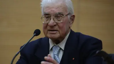 Şair ve yazar Fırat Kızıltuğ hayatını kaybetti (Fırat Kızıltuğ kimdir?)