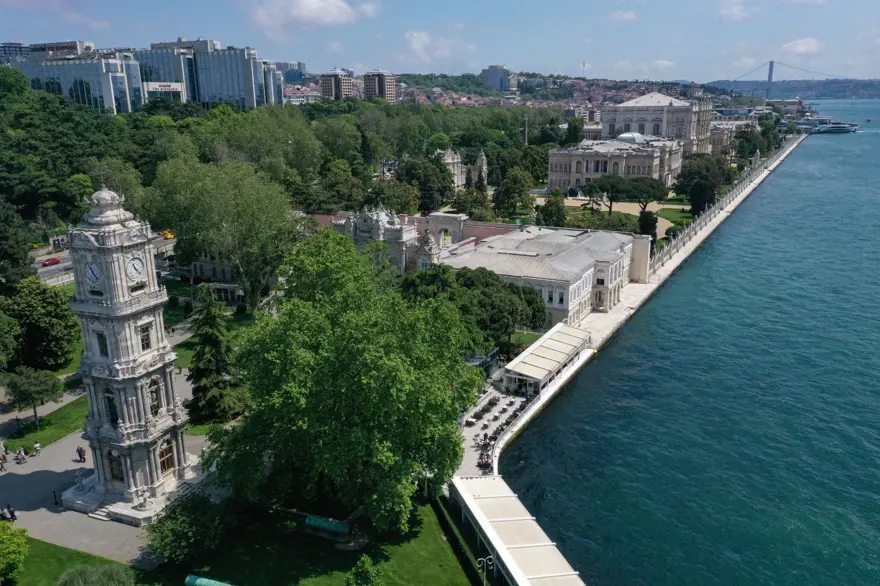 Dolmabahçe Sarayı'nın kullanıma açılışının 167'nci yılı 17