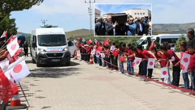 Japon arkeolog Dr. Omura'ya veda: Sloganlarla uğurlandı