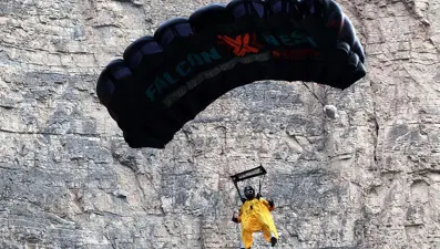 'Sakin kent Uzundere' ekstrem sporcularının gözdesi