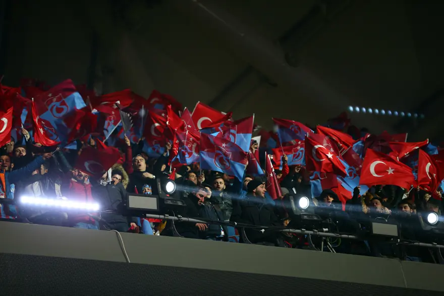 Şenol Güneş Stadı düzenlenen törenle açıldı 26