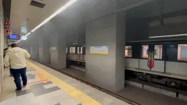 Metroda korkutan yangın: Mahmutbey istasyonu kapatıldı, yolcular tahliye edildi