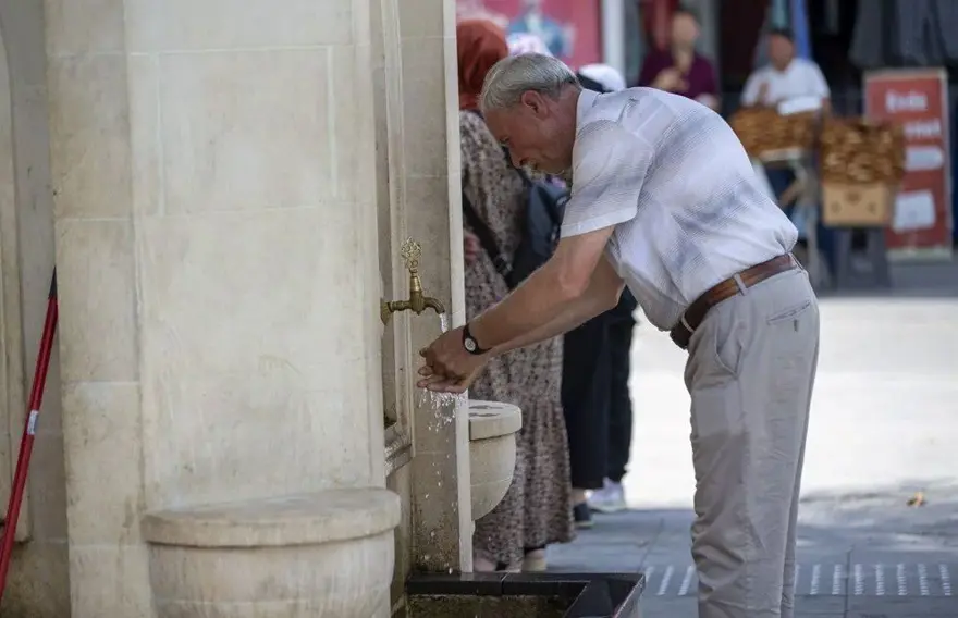Bu ilde yaşayanlar dikkat! Meteoroloji'den "aşırı sıcak" uyarısı: Açık alanda bulunmayın 1 Bu ilde yaşayanlar dikkat! Meteoroloji'den "aşırı sıcak" uyarısı: Açık alanda bulunmayın 1