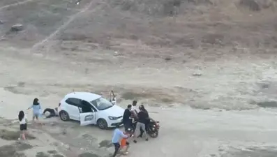 Silahlı evlenme teklifi karakolda bitti