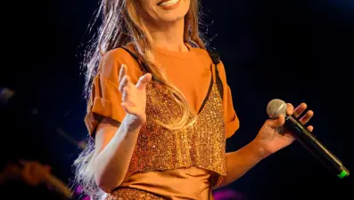 Yıldız Tilbe: Annem beni istememiş, yüksekten atlamış