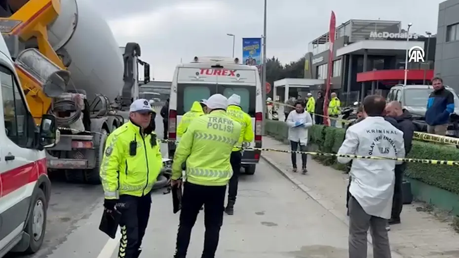 D-100'de korkunç ölüm. Motosikletli genç yaşamını yitirdi