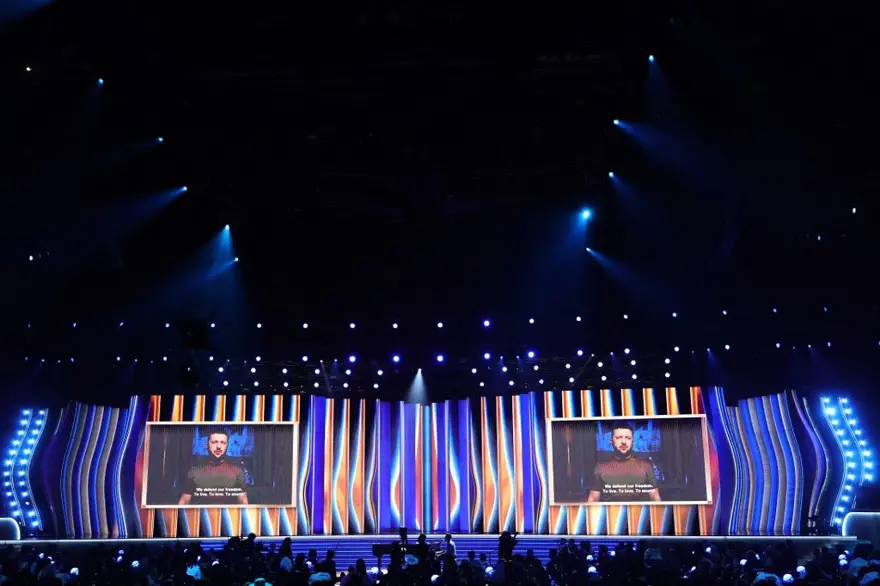 Ukrayna Devlet BaşkanıVolodimir Zelenski 2022 Grammy Ödülleri'nde konuştu 1