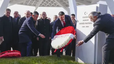 Deniz Baykal'ın ikinci ölüm yıldönümü