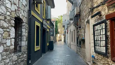 Marmaris'te Barlar Sokağı'nda silahlı kavga: 1 ölü, 1 yaralı