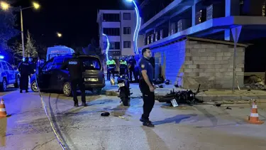 Otomobille çarpışan motosikletteki 2 kişi öldü