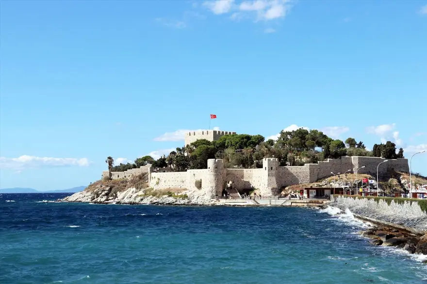 Barbaros Hayrettin Paşa'nın mirası kale turistlerden ilgi görüyor 9