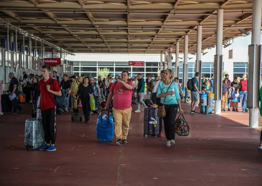 'KIŞI BURADA GEÇİRECEK ŞEKİLDE REZERVASYON YAPIYORLAR' 7