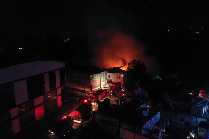 Bursa'da geri dönüşüm tesisinde yangın 3
