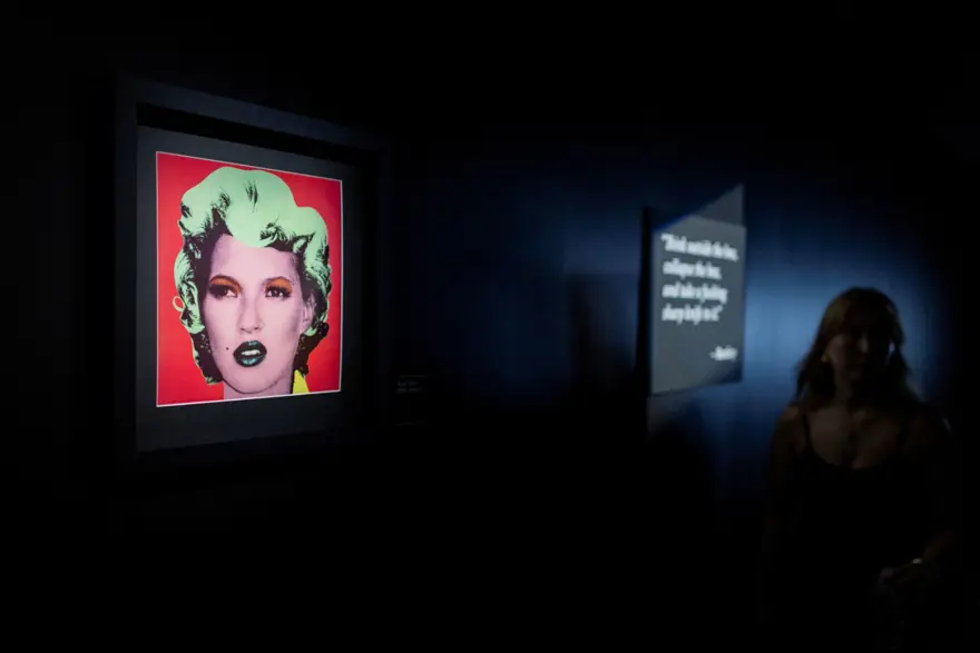 Gizemli sokak sanatçısı Banksy'nin eserleri Toronto'da büyük ilgi gördü 1