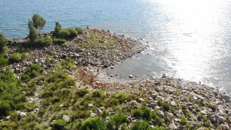 Dünyanın ikinci büyük krater gölü! Türkiye'nin göz bebeği, her mevsim akın akın geliyorlar Dünyanın ikinci büyük krater gölü! Türkiye'nin göz bebeği, her mevsim akın akın geliyorlar