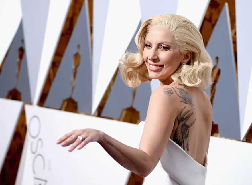 Muazzez Ersoy: Lady Gaga beni taklit ediyor 4 Muazzez Ersoy: Lady Gaga beni taklit ediyor 4