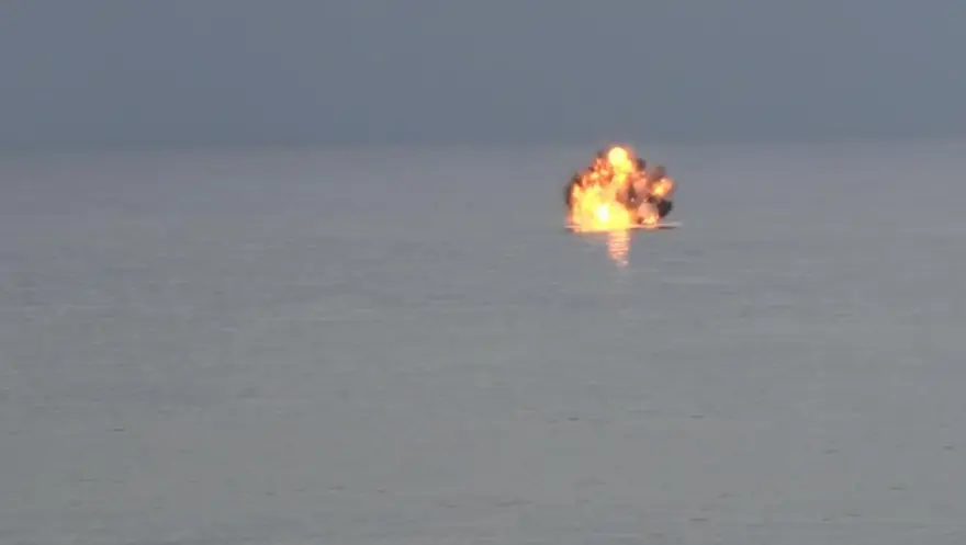 Trabzon'da insansız deniz aracı paniği: Dün balıkçılar bulmuştu, bu sabah imha edildi 3 Trabzon'da insansız deniz aracı paniği: Dün balıkçılar bulmuştu, bu sabah imha edildi 3