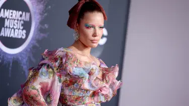 Halsey’in İstanbul konseri bir hafta ertelendi