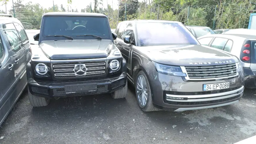 Dilan Polat ve Engin Polat'ın araçları yediemin otoparkında Dilan Polat ve Engin Polat'ın araçları yediemin otoparkında