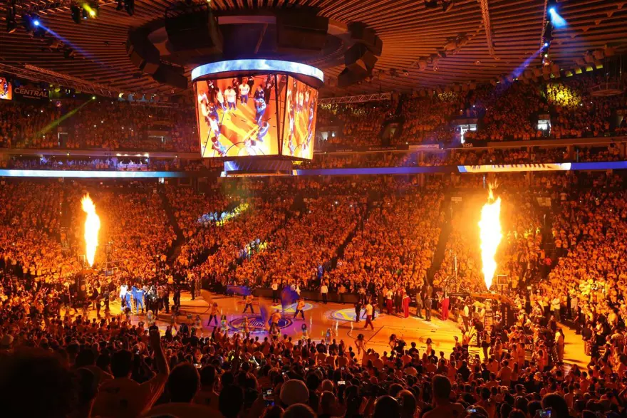 Golden State Warriors bir adım önde 17