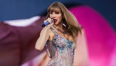 En zengin kadın şarkıcı olmuştu: Taylor Swift'ten kasırga mağdurlarına yardım